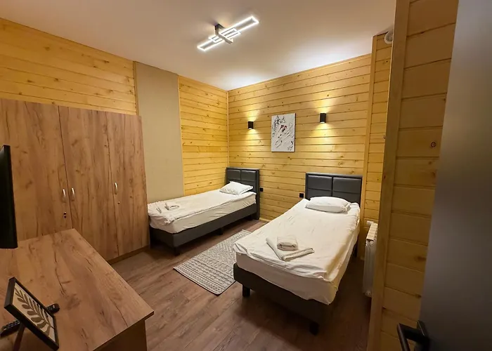 Apartment Flora 103 *